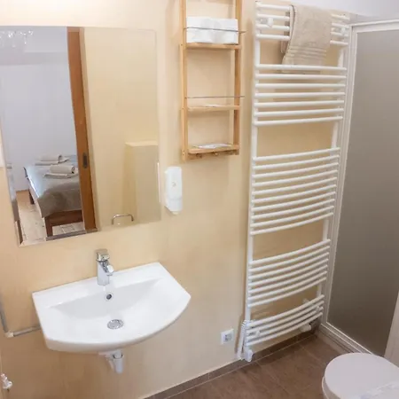 Bed & Breakfast Bak Vendeglo 3*