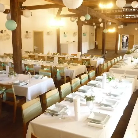 Bed & Breakfast Bak Vendeglo *